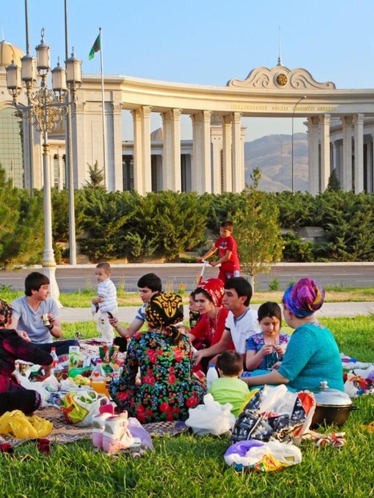 TGM Mobil Och Online Panel I Turkmenistan
